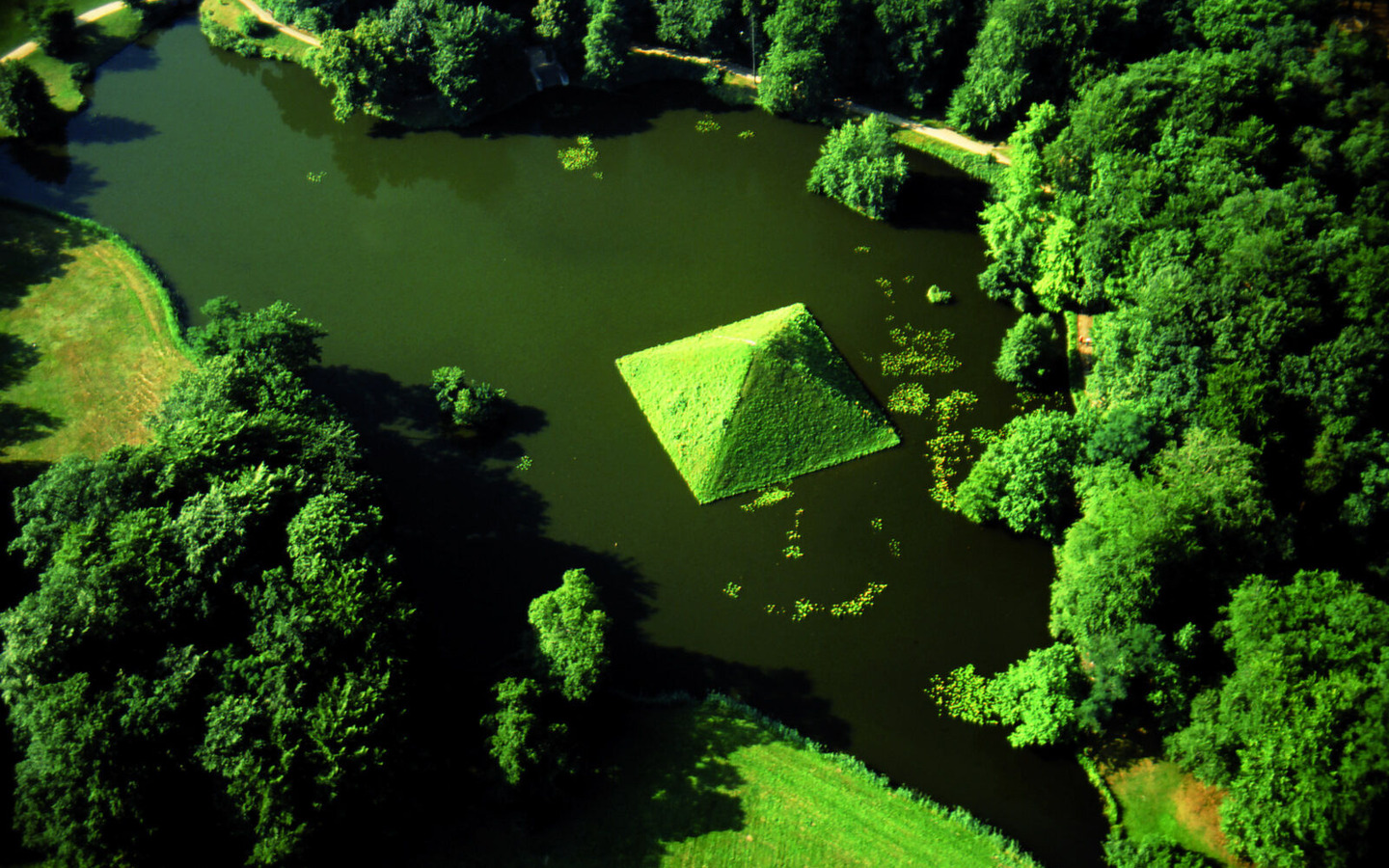 Seepyramide im Branitzer Park (Foto: B.Switala)