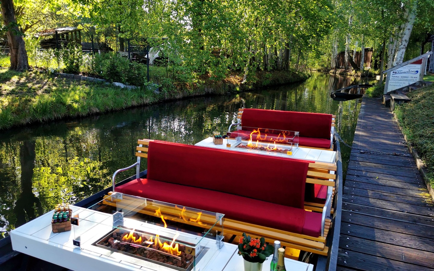 Kamin Kahnfahrt im Sommer ab Pension Zum Schlangenk&ouml;nig, Foto: Tino Meier, Lizenz: Spreewald Resorts