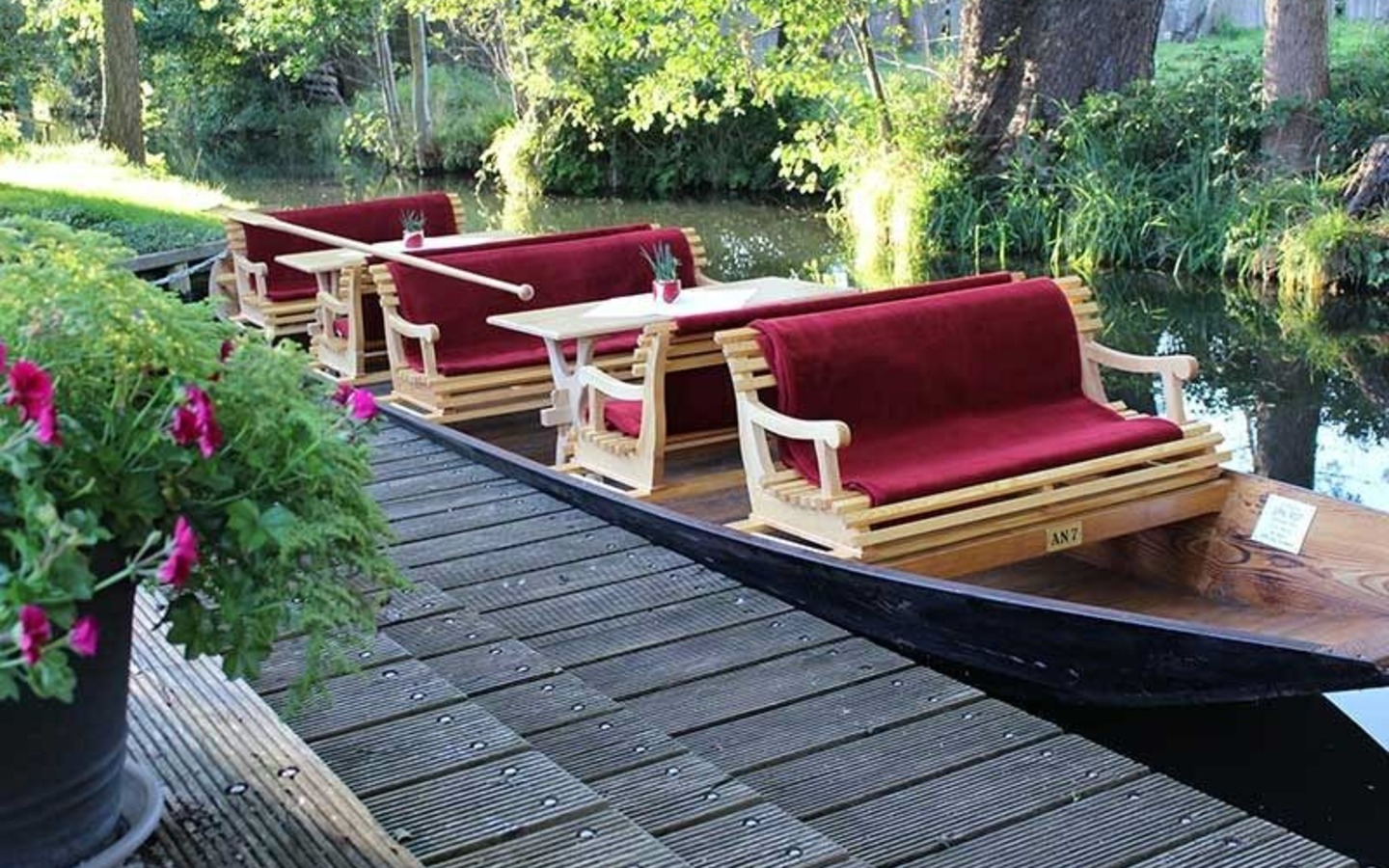 Kahnfahrten ab Pension Zum Schlangenk&ouml;nig, Foto: Tino Meier, Lizenz: Spreewald Resorts