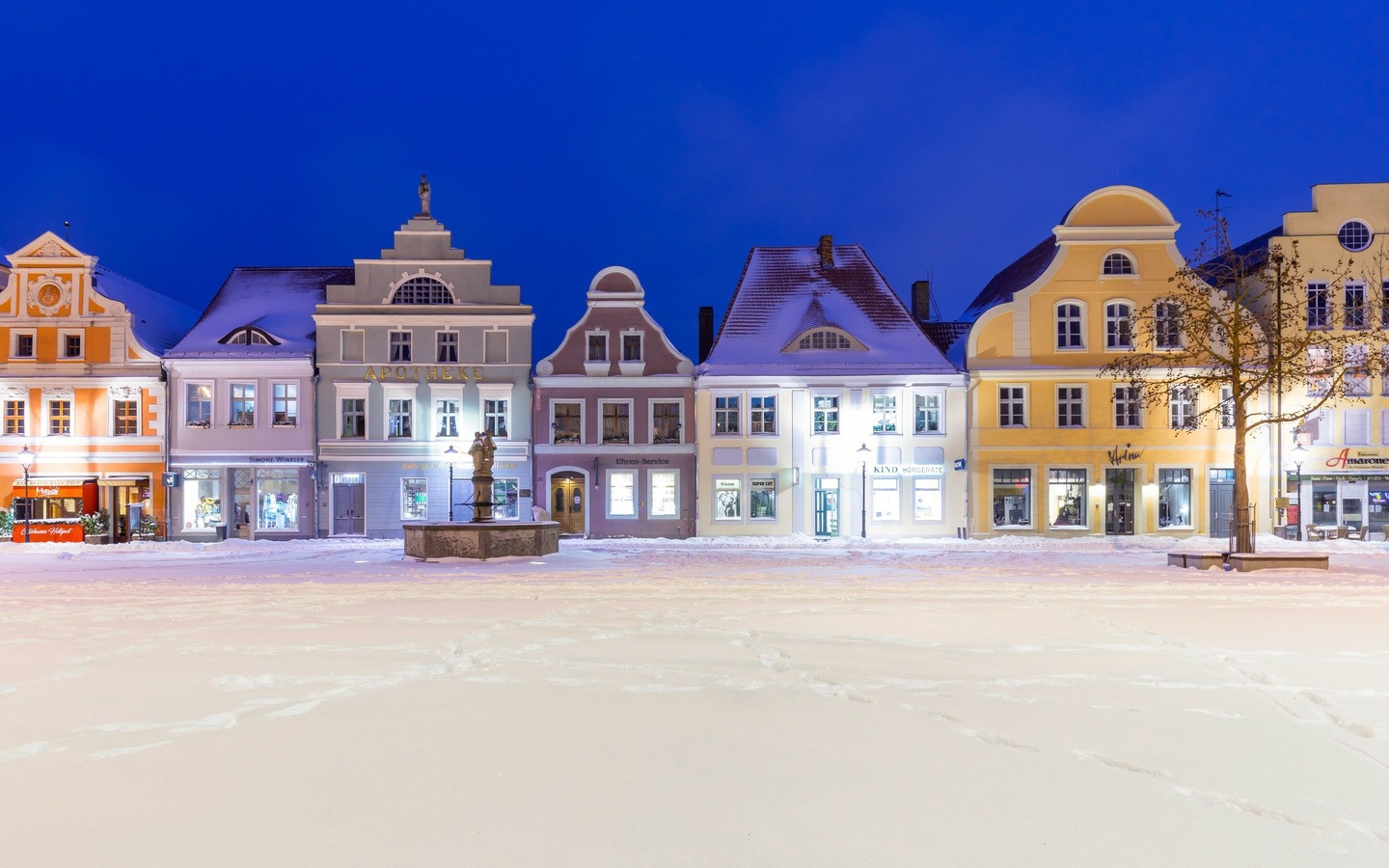 Winterlicher Cottbuser Altmarkt mit Brandenburgischem Apothekenmuseum, Foto: Andreas Franke, Lizenz: Andreas Franke