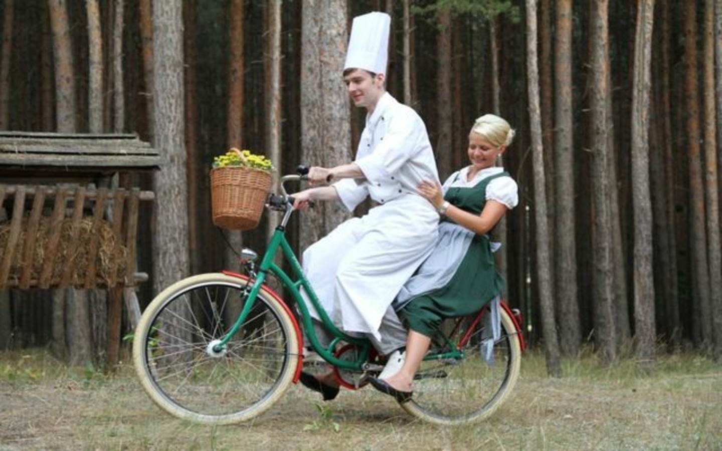 Der Koch unterwegs zum Markt, Foto: Koloniesch&auml;nke Burg, Lizenz: Amt Burg (Spreewald)
