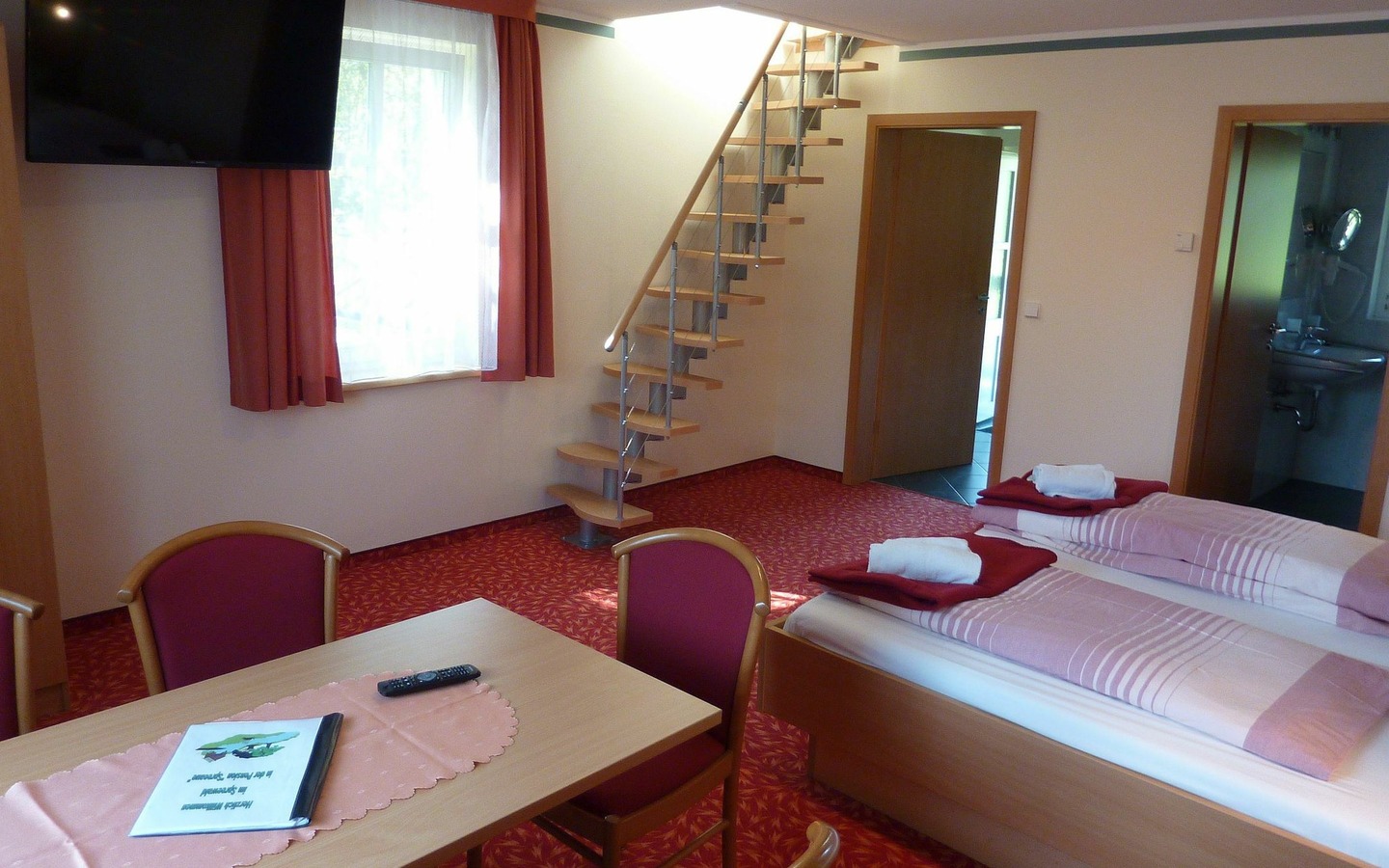 Spreewald Pension Spreeaue Burg Maisonette Aufgang zur zweiten Ebene, Foto: Pension Spreeaue, Lizenz: Amt Burg (Spreewald)