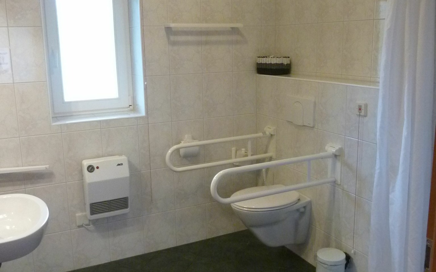 Ein barrierefreies WC in der Spreewald Pension Spreeaue, Foto: Pension Spreeaue, Lizenz: Amt Burg (Spreewald)