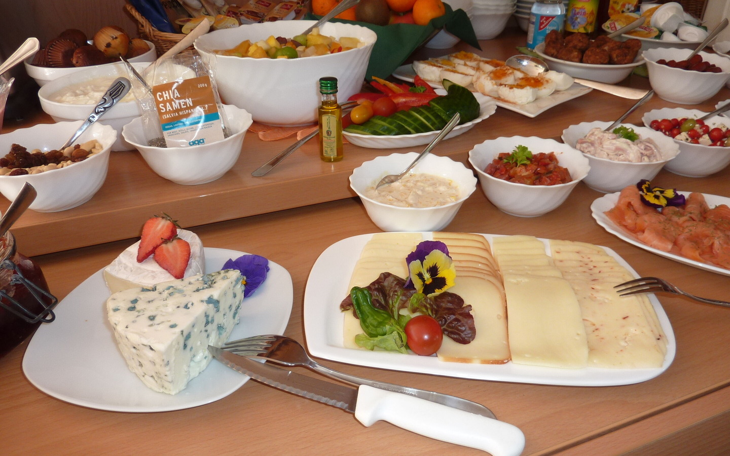 Fruehstueck Buefett Detail 2 Spreewald Pension Spreeaue, Foto: Pension Spreeaue, Lizenz: Amt Burg (Spreewald)