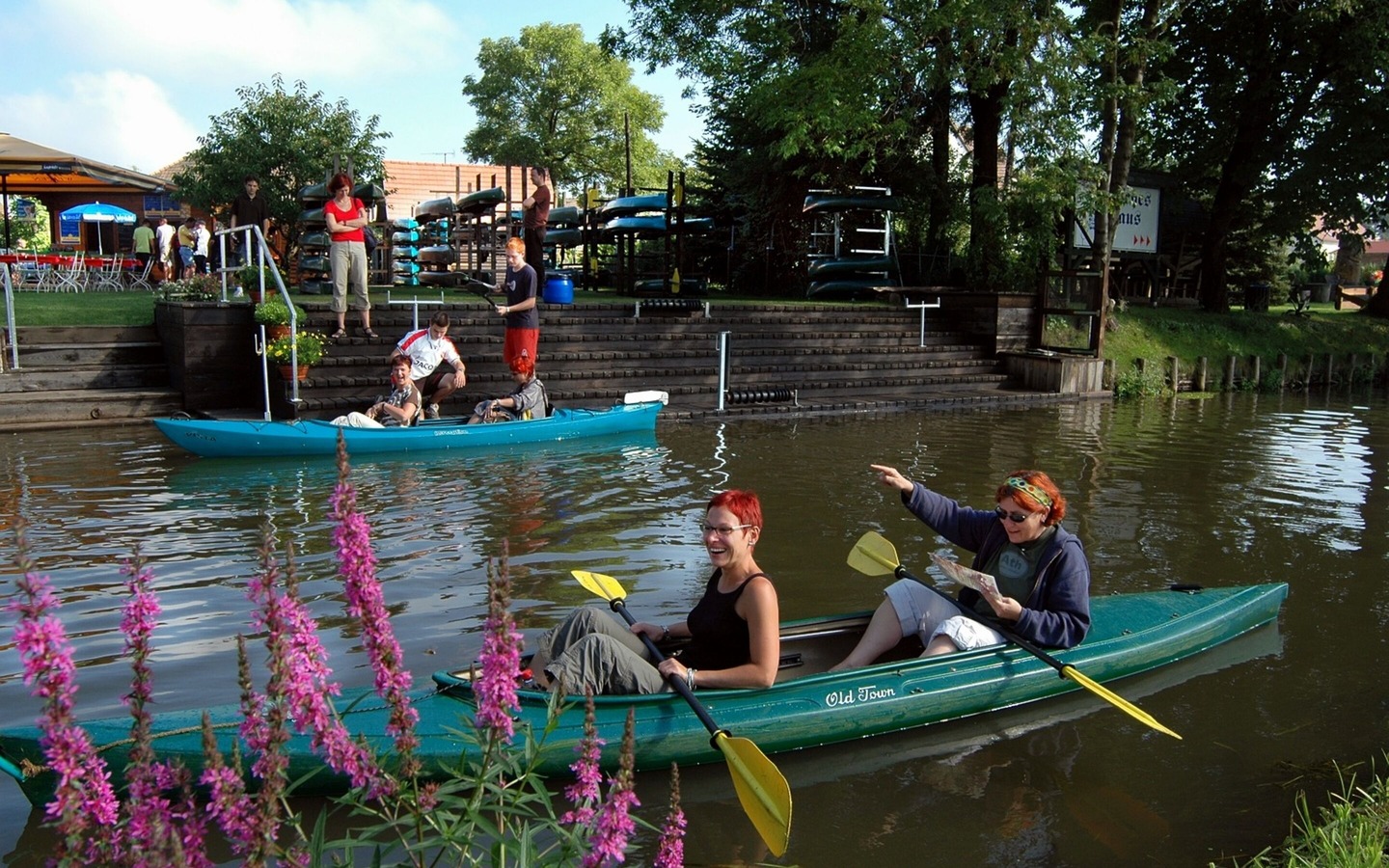 Paddeln im Spreewald, Foto: Bootshaus am Leineweber, Lizenz: Amt Burg (Spreewald)