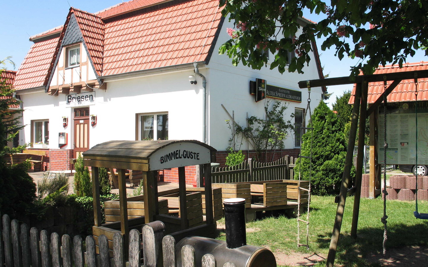 Gastst&auml;tte Alter Spreewaldbahnhof Briesen, Foto: Heinz-Joachim Schiemenz, Lizenz: Amt Burg (Spreewald)