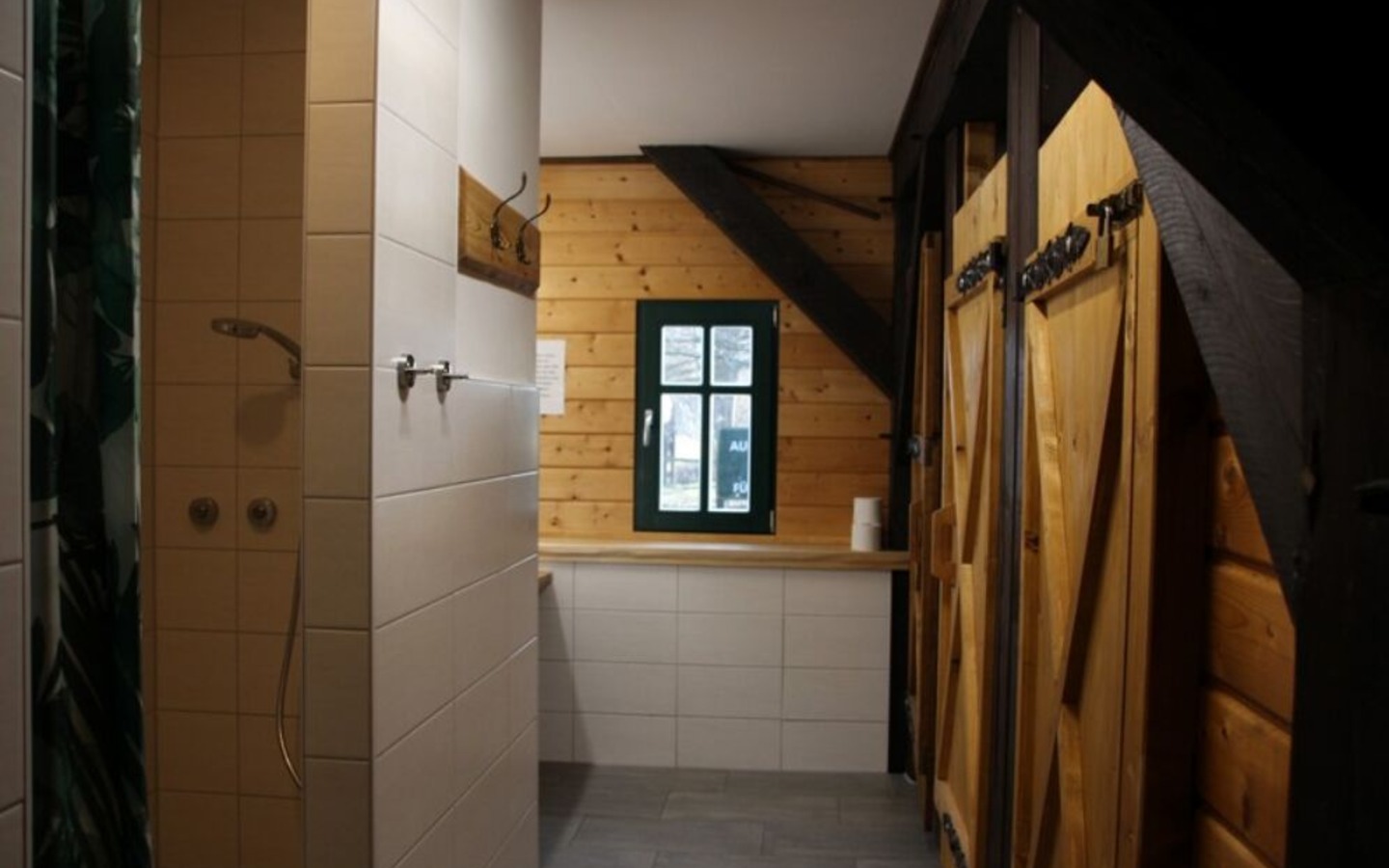 Duschen, Foto: Landgasthof Zur Wildbahn, Lizenz: Amt Burg (Spreewald)