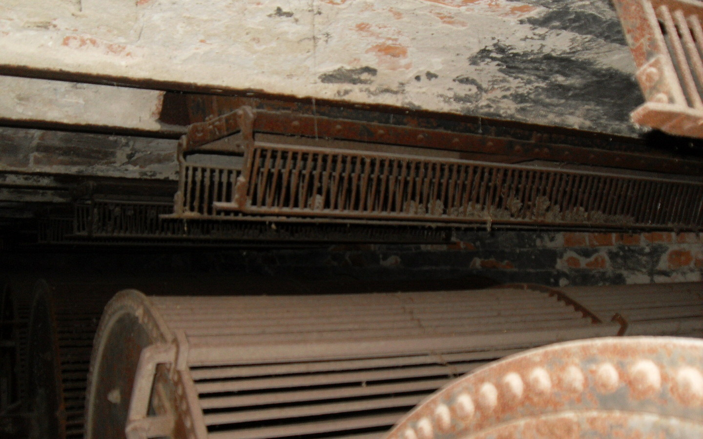 Trommel zur Gewinnung der Kiefernsamen, Foto: TEG, Foto: TEG, Lizenz: TEG