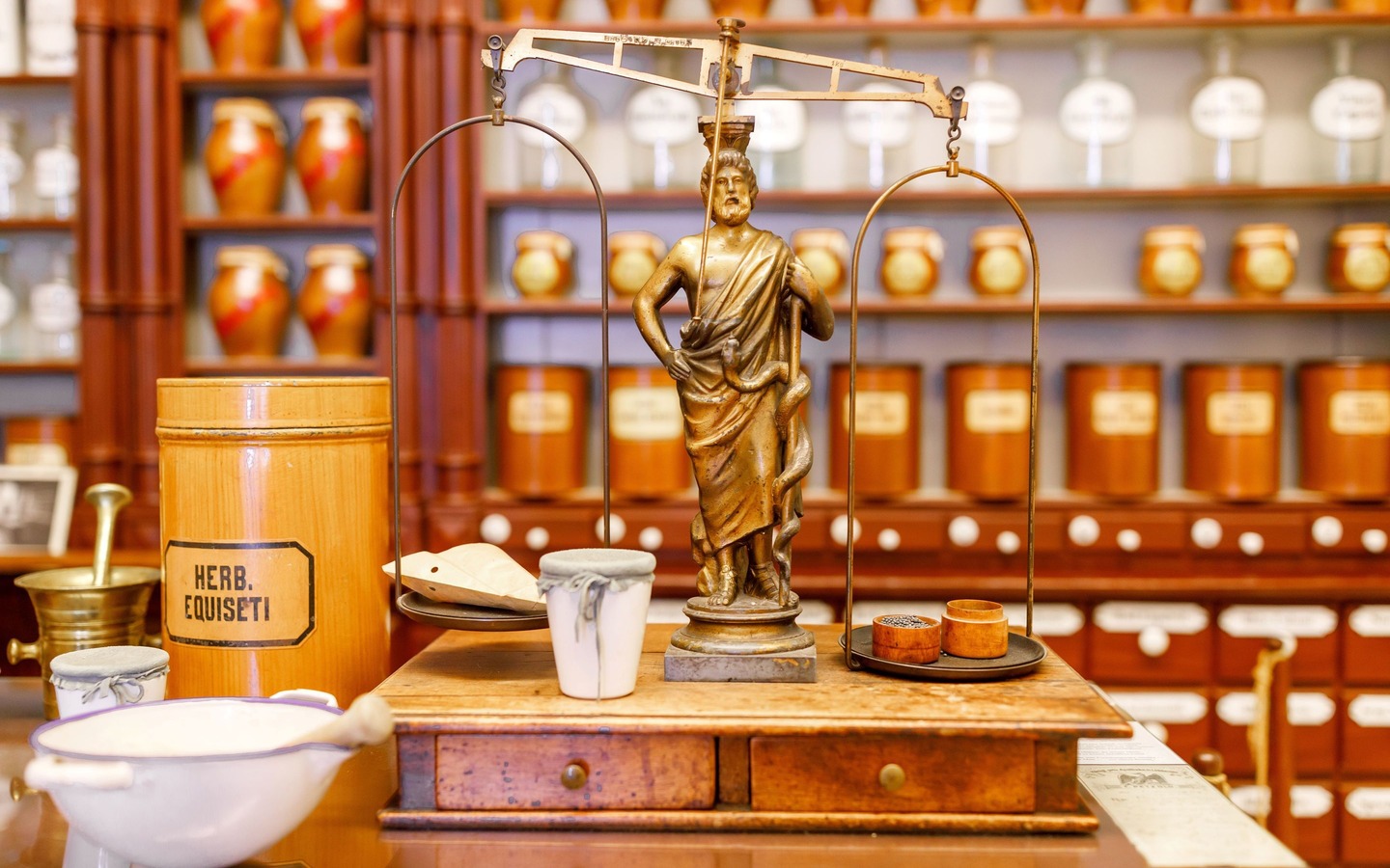 Brandenburgisches Apothekenmuseum in der L&ouml;wen-Apotheke Cottbus, Foto: Andreas Franke, Lizenz: CMT Cottbus