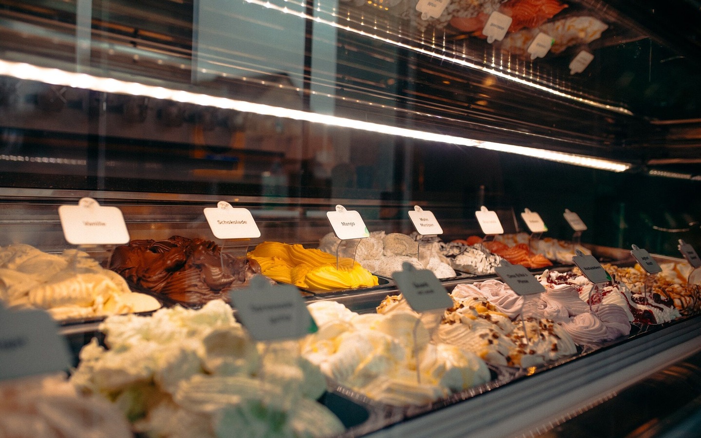 Eisauswahl in der Eisdiele EISVOGEL, Foto: Willi L&ouml;ben, Lizenz: EISVOGEL