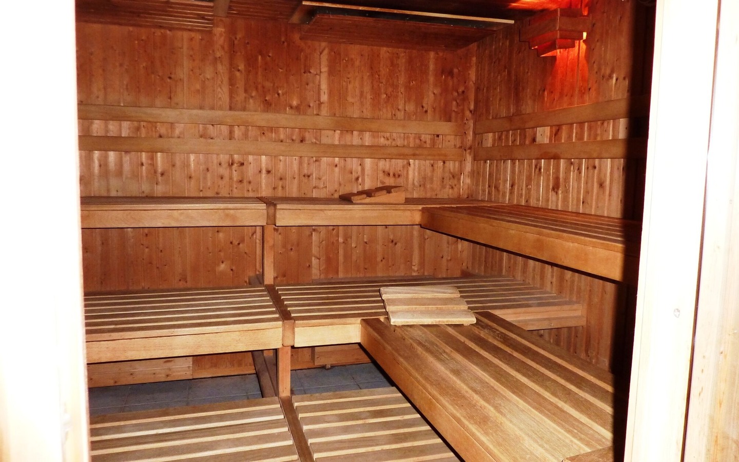 Sauna im Untergeschoss der Haupthauses