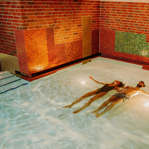 Burger Thermalsole - Schwebebecken, Foto: Spreewald Therme GmbH