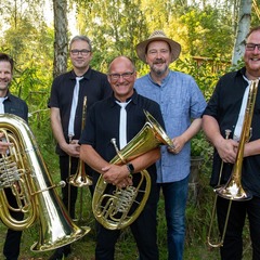 Posaunenquartett Tagesform mit H. Henneberg, Foto: Wolfgang L&uuml;cke, Lizenz: Amt Burg (Spreewald)