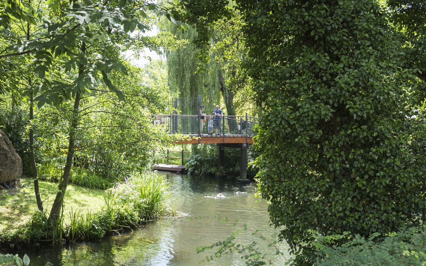 Br&uuml;cke zur Schlossinsel L&uuml;bben, Foto: TMB Fotoarchiv/Steffen Lehmann
